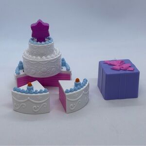 Fisher Price Little People Disney Princess Elsa Olaf's Party Cake & Present 2022